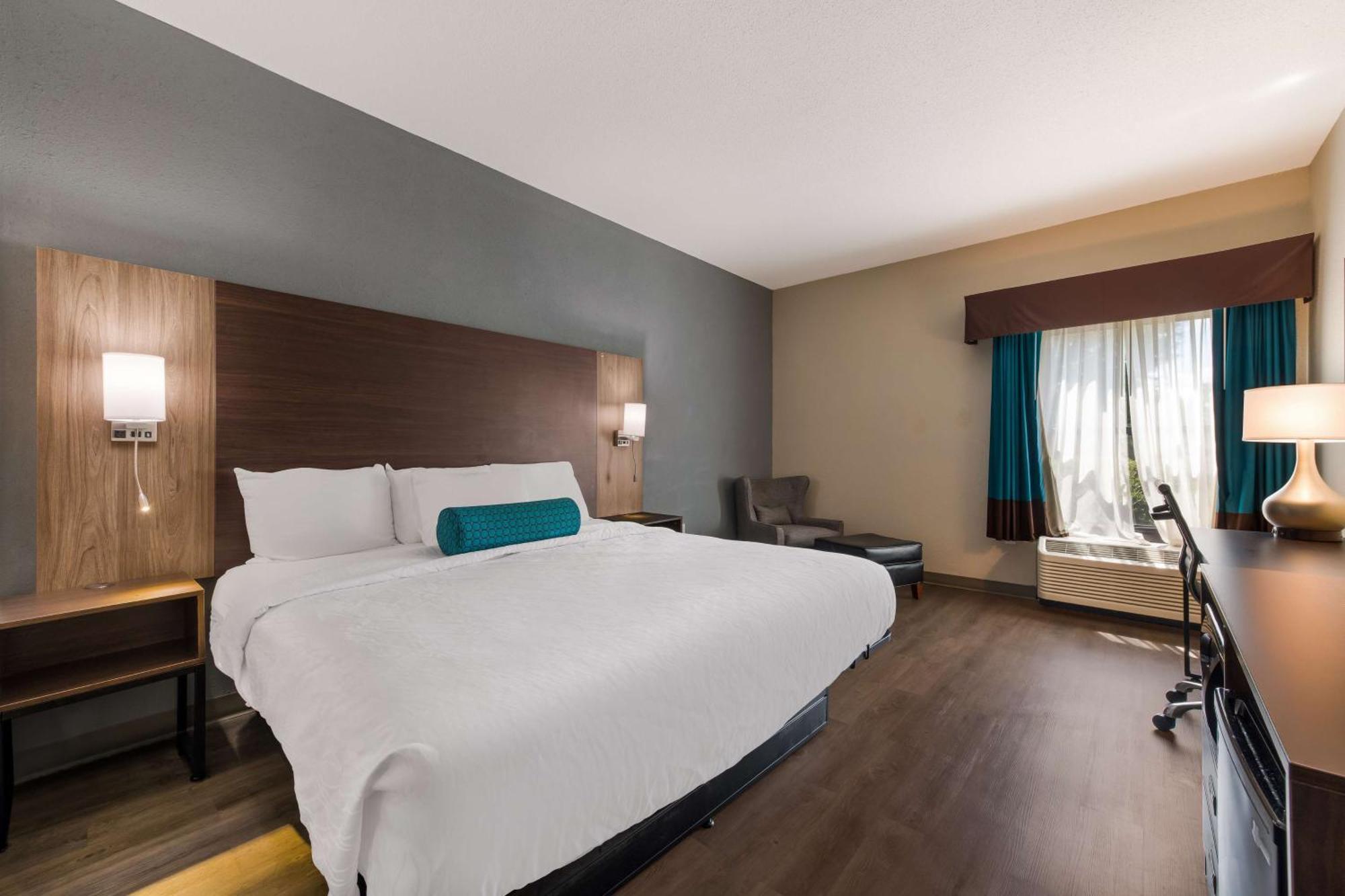 Best Western Albemarle Inn Buitenkant foto