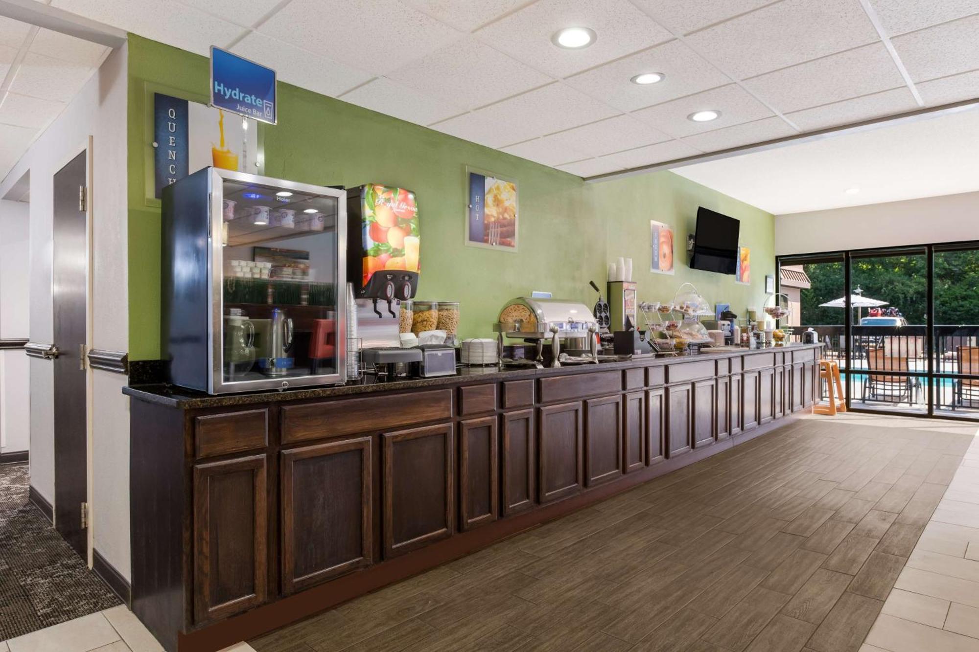 Best Western Albemarle Inn Buitenkant foto
